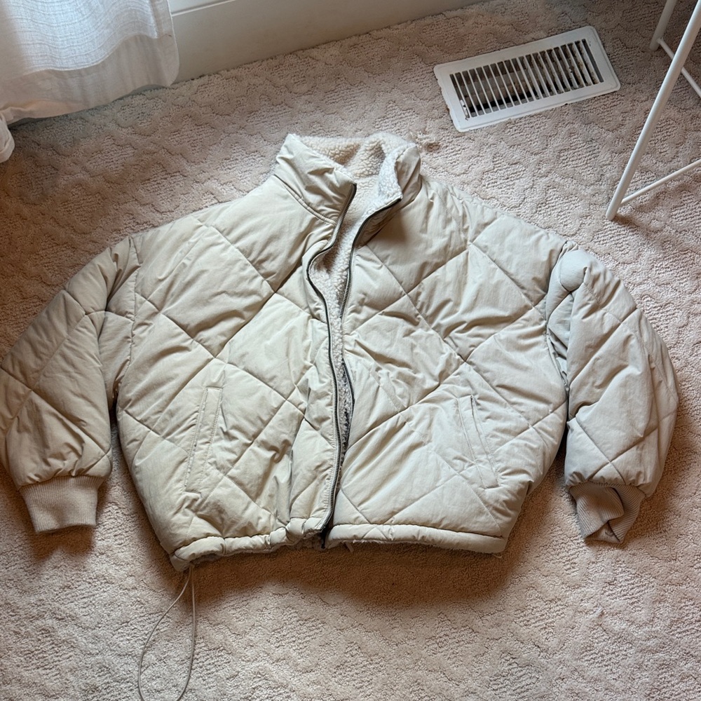 Women's Reversible Beige Quilted Puffer Jacket